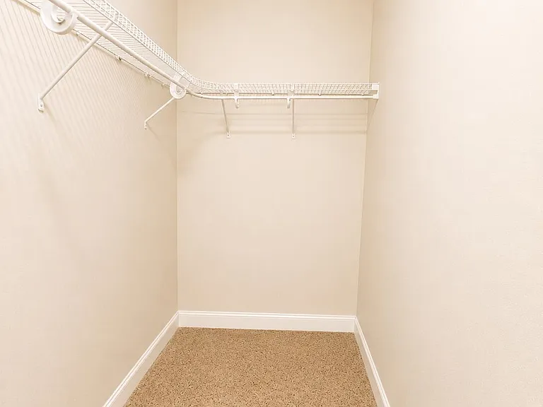 546 Keagan Way — Photo 35