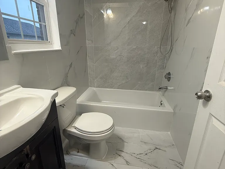 335-345 Broadway #2 — Photo 9