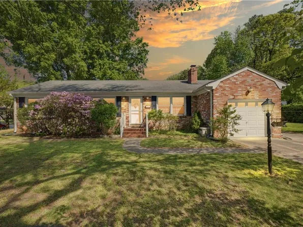 86 Boxley Blvd, Newport News, VA 23602