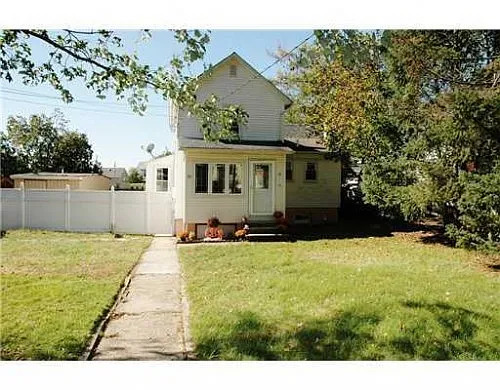 15 Albert St photo 1