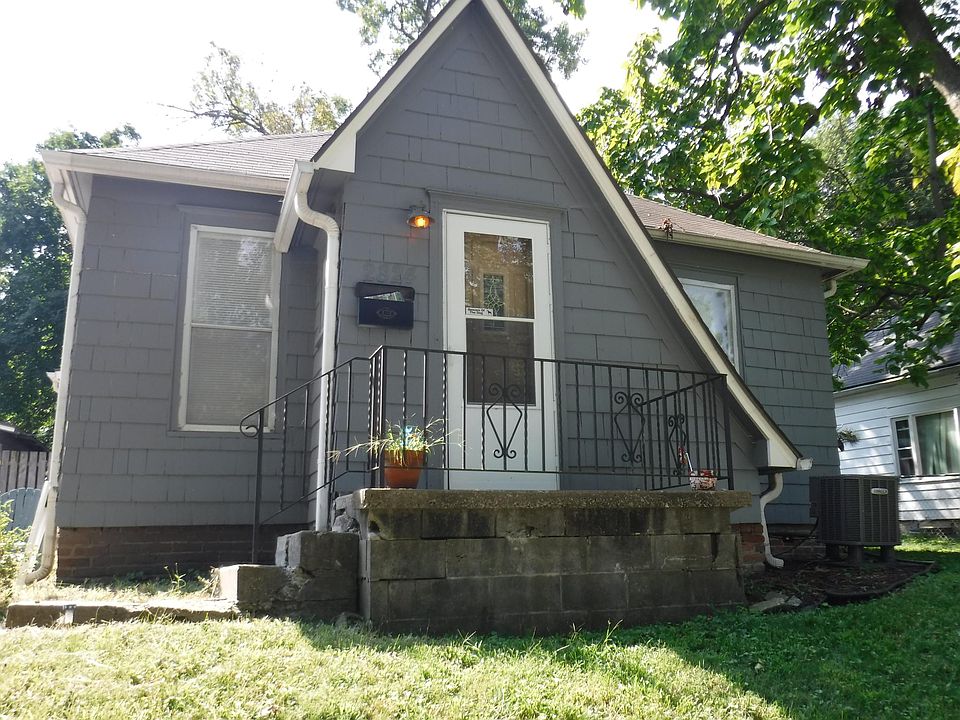 1st image of 2824 Mary St