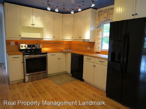 2nd image of 128 Blueberry Ln
