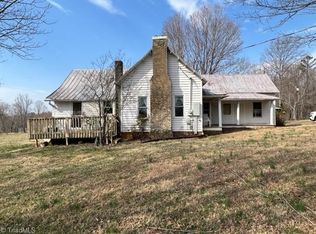 228 Pool St, East Bend, NC 27018