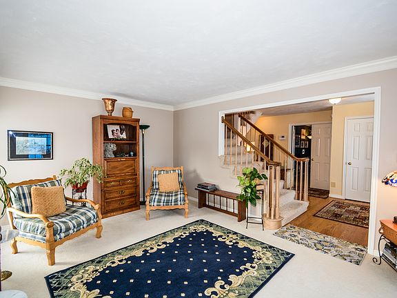 4th image of 1564 Delmar Cir