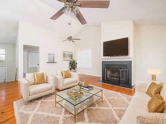 Second floor living room