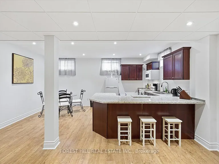 160 Kootenay Rdg #BASEMENT — Photo 8