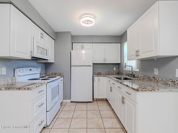 2nd image of 977 Kaufman St