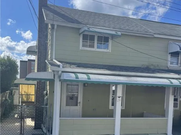 24 Jones St, Lansford, PA 18232