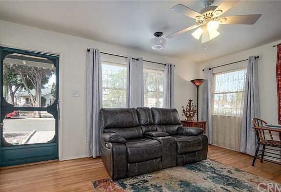 4th image of 640 E Cypress Cir