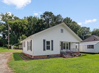 21 Dairy St, Ware Shoals, SC 29692