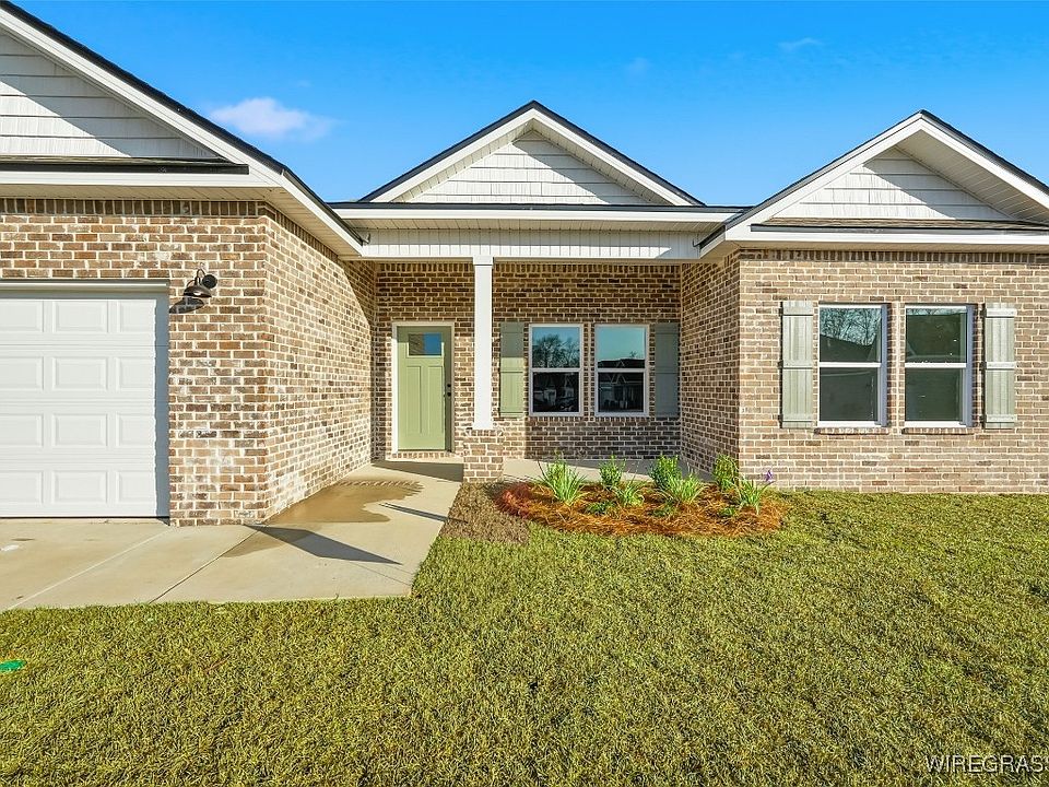 1st image of 310 Thornbird Loop