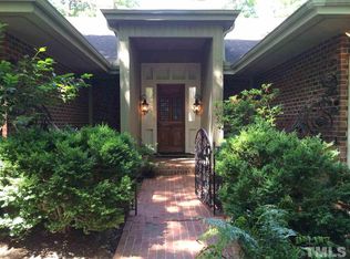209 Huntington Dr, Chapel Hill, NC 27514