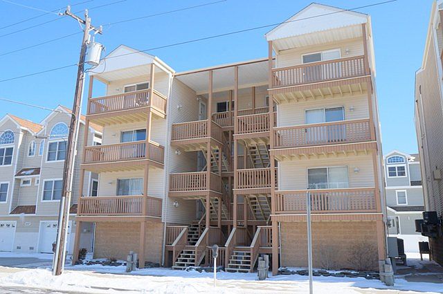 1st image of 4509 Landis Ave #E