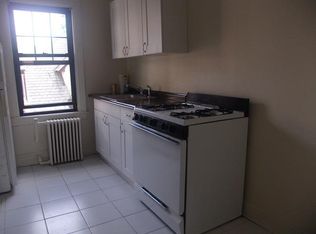 20936 41st Ave, Flushing, NY 11361