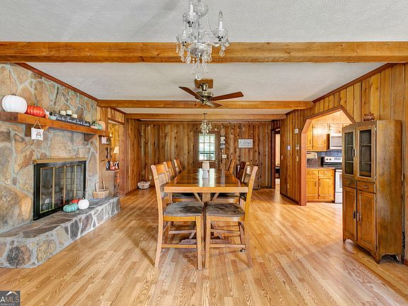 4th image of 1687 NE Hickory Level Rd