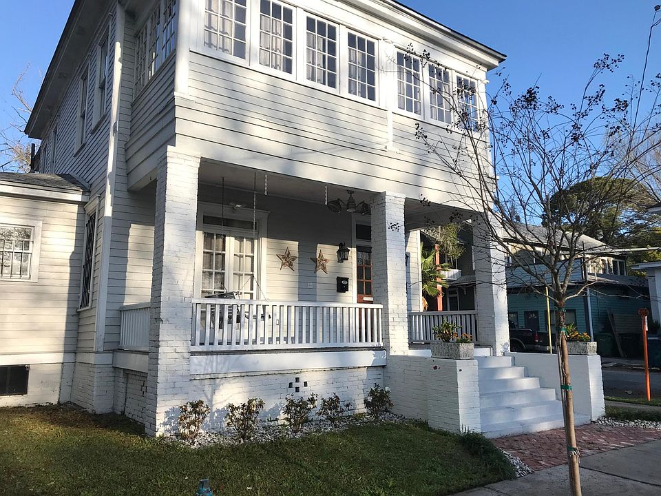 Front of duplex