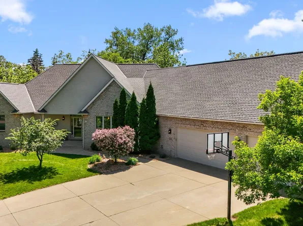 600 Sibley Ct, Mendota Heights, MN 55118