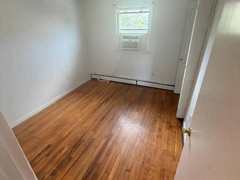 5 Bryn Mawr Pl #1 — Photo 4
