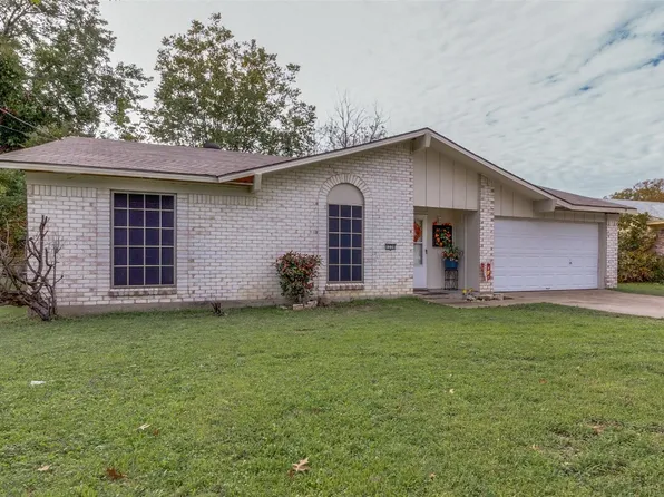 1228 Venus St, Cedar Hill, TX 75104