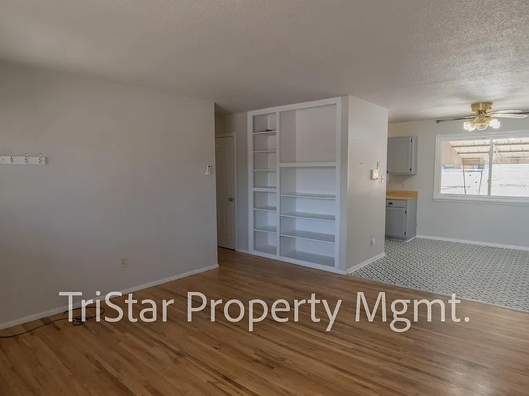 3413 Greenwood Cir — Photo 3