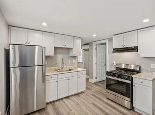 186 Grant St APT 2, Portland, ME 04101