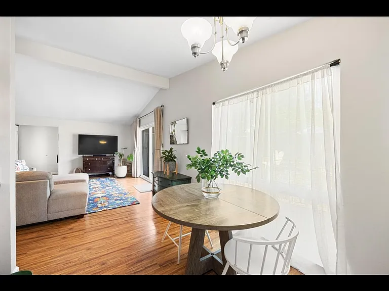 6500 Brock Dr — Photo 4
