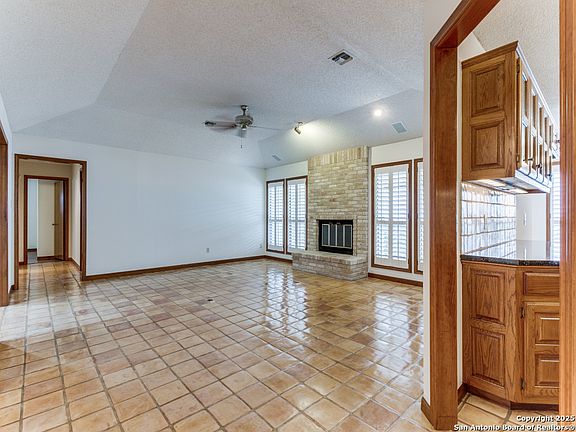 4th image of 14819 River Vista S