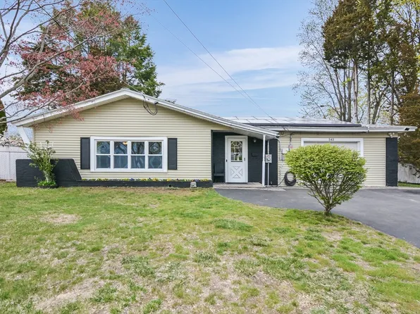 543 Mount Vernon St, Lawrence, MA 01843