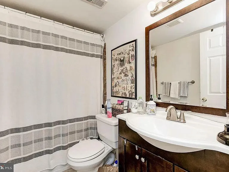 1019 S Streeper St — Photo 19