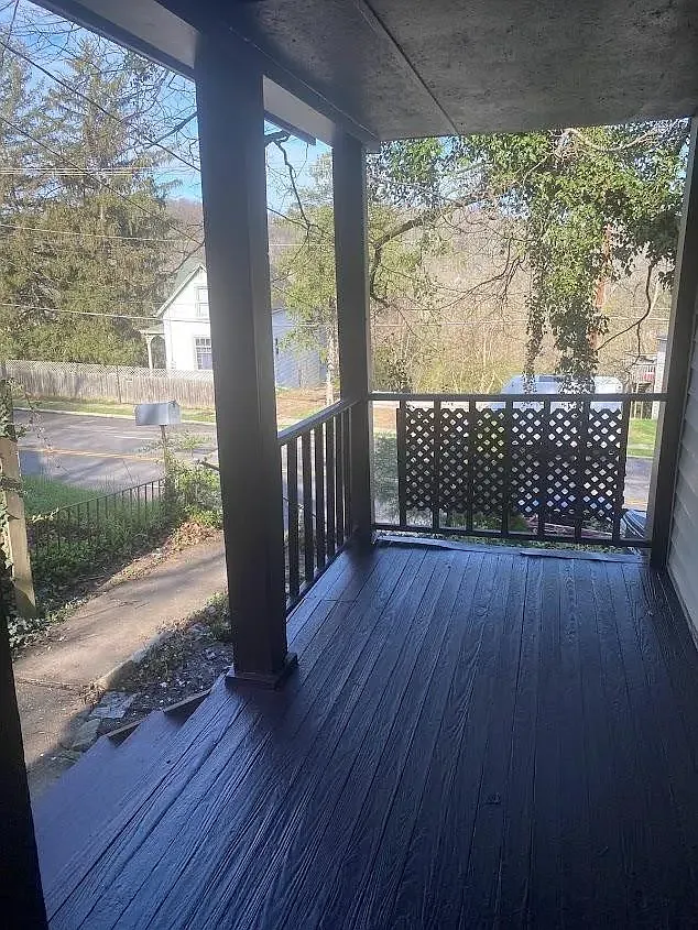 3 bed, 844 sqft, $1,500 — Photo 2