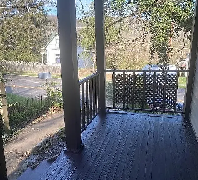 4570 Hamilton Ave — Photo 2