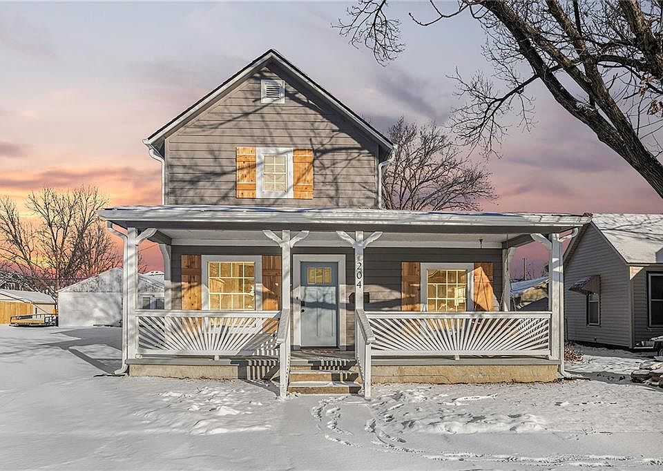 1st image of 204 Brown Ave