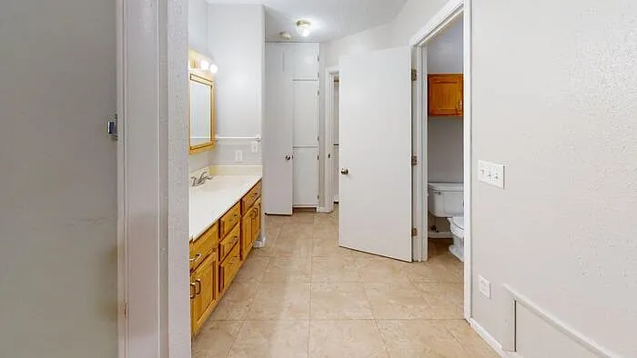3 bed, 2.0 bath, $1,799 — Photo 4