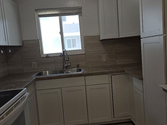 Kitchen - newly remodeled