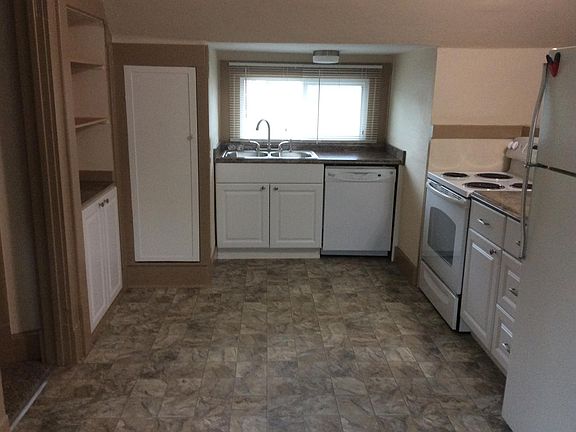 5th image of 723 W Montgomery Ave #2