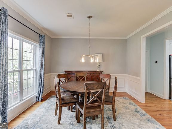 5th image of 124 Dumar Ln