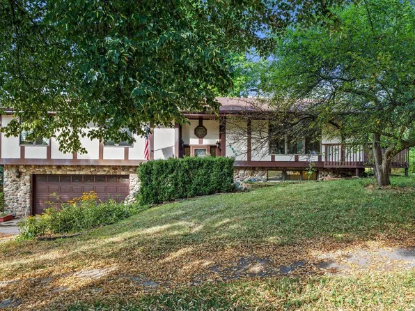 2905 Cody COURT, Waukesha, WI 53188