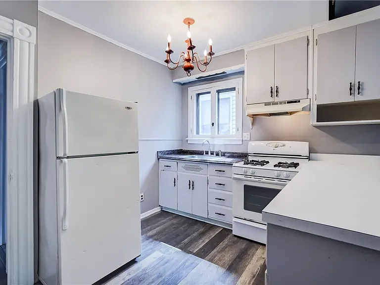 161-163 Hamilton St #1 — Photo 12