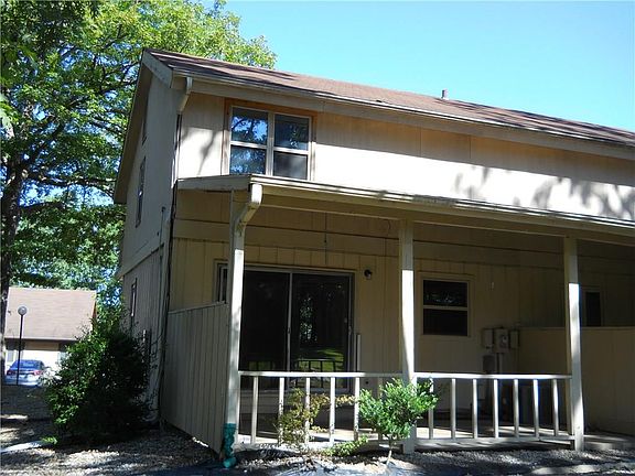 3rd image of 2 Britten Cir
