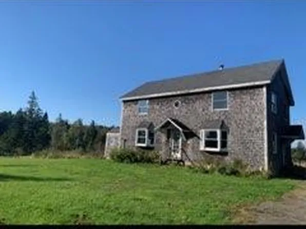 19 Dixie Road, Lubec, ME 04652