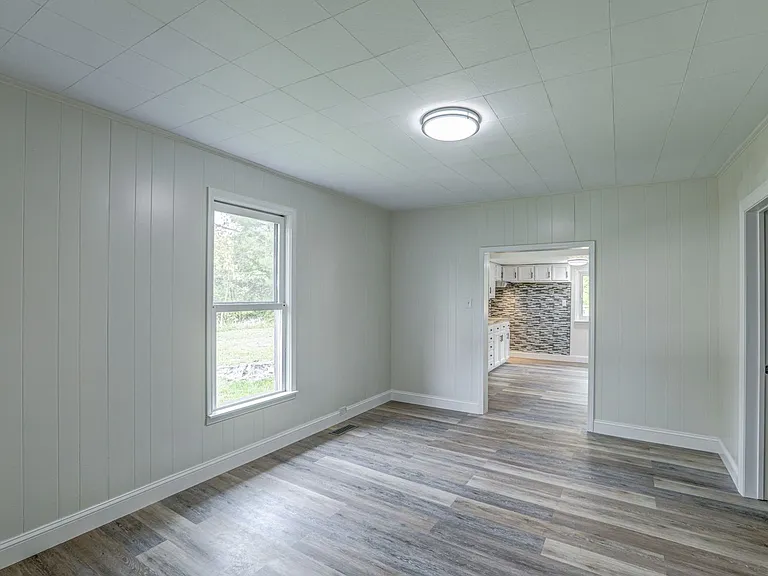 124 Harber Ln — Photo 11