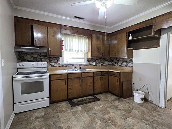 5th image of 807 Jones Ave