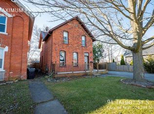 94 Talbot St S, Essex, ON