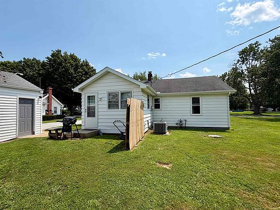 4th image of 309 E Taylor St