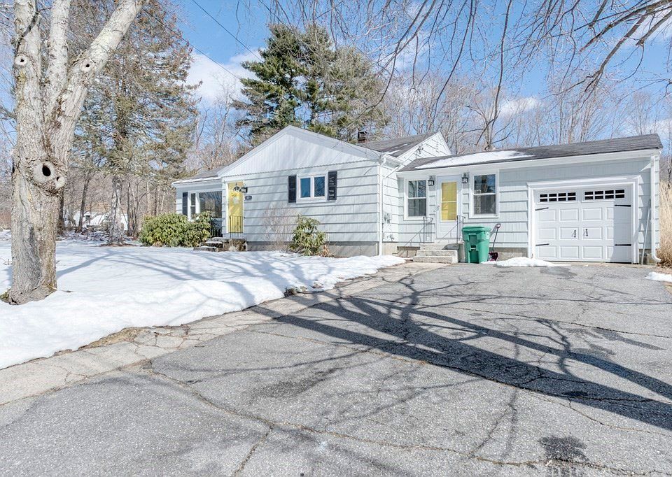 11 Caswell Ct, Douglas, MA 01516 Zillow