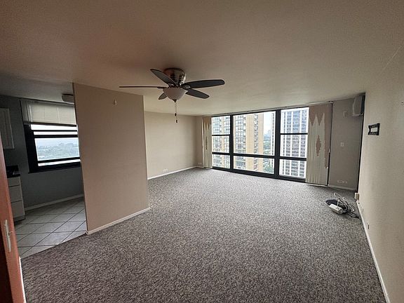 3rd image of 2605 S Indiana Ave Unit 1507