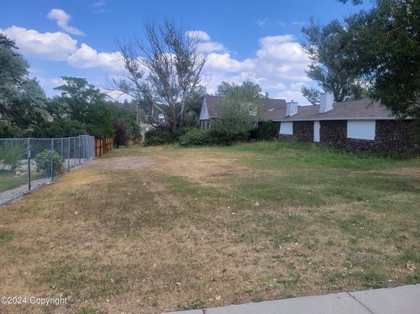 1003 Graham Ave, Gillette, WY 82716