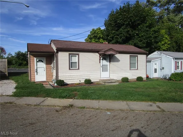 3319 N Homewood Ave, Ashtabula, OH 44004