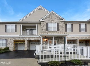 211 Knightsbridge Ln, Morganville, NJ 07751