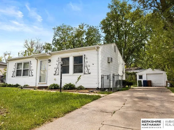 7411 S 41st Ave, Bellevue, NE 68147